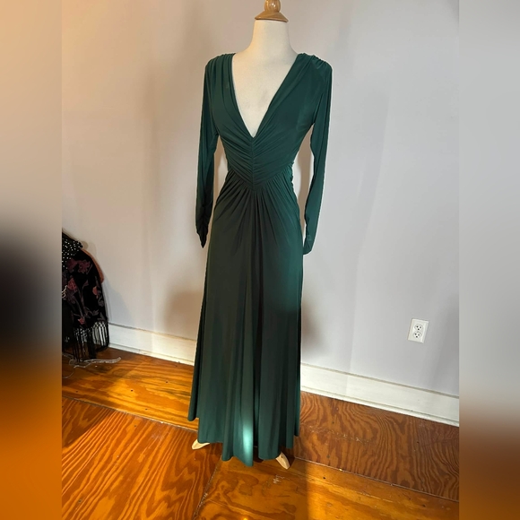 La Femme en Noir Art Deco Gown Green - Picture 7 of 9